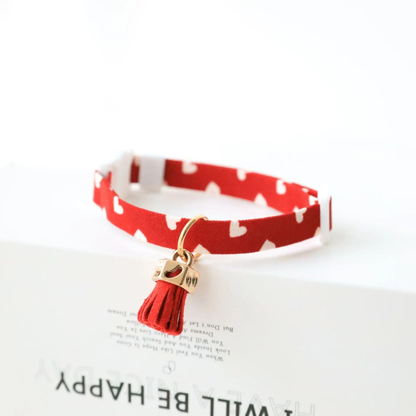 Small Cat Necklace Neck Collar Safety Breakaway Heart shape Dog Tie Adjustable Strap for Puppy Kittens collar with bell